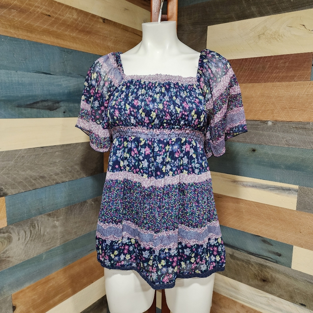 EUC Motherhood Maternity Boho Floral Top